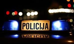 automobila