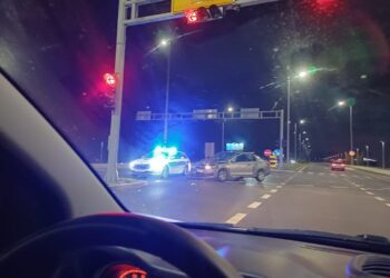 prometna na križanju kod aerodroma