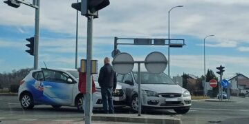 Opet nesreća u blizini aerodroma: Sudarila su se dva osobna automobila
