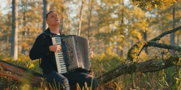 „Večer za dušu“: Siniša Biško i Ethno orchestra održat će koncert u Pučkom učilištu