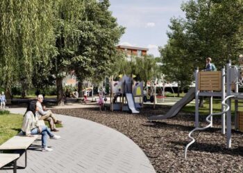 dječjim igralištem