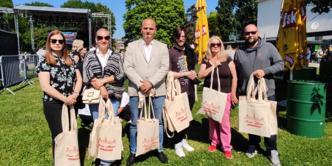 Ivana Mlinar svim majkama: “Budite zdrave i uvijek najjači oslonac svojoj obitelji”