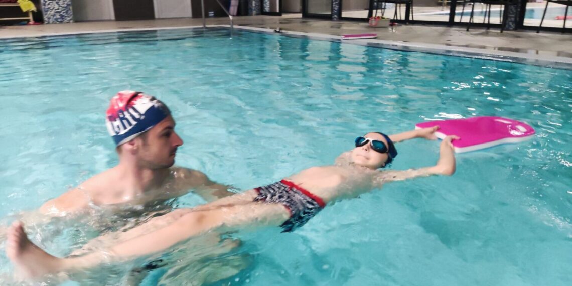 Besplatan plivački kamp