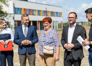 Gradonačelnik Ačkar i ministar Piletić obišli gradilište budućeg Centra za starije