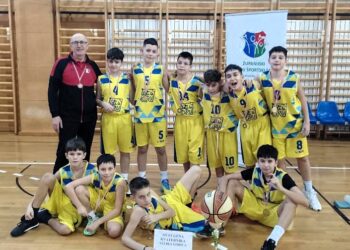 Mladi košarkaši OŠ Eugena Kvaternika treći na županijskom natjecanju