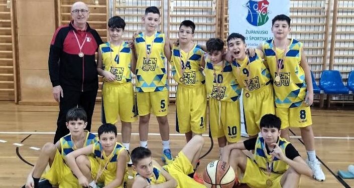 Mladi košarkaši OŠ Eugena Kvaternika treći na županijskom natjecanju