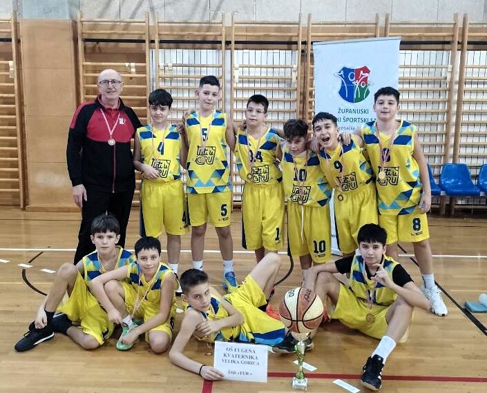 Mladi košarkaši OŠ Eugena Kvaternika treći na županijskom natjecanju