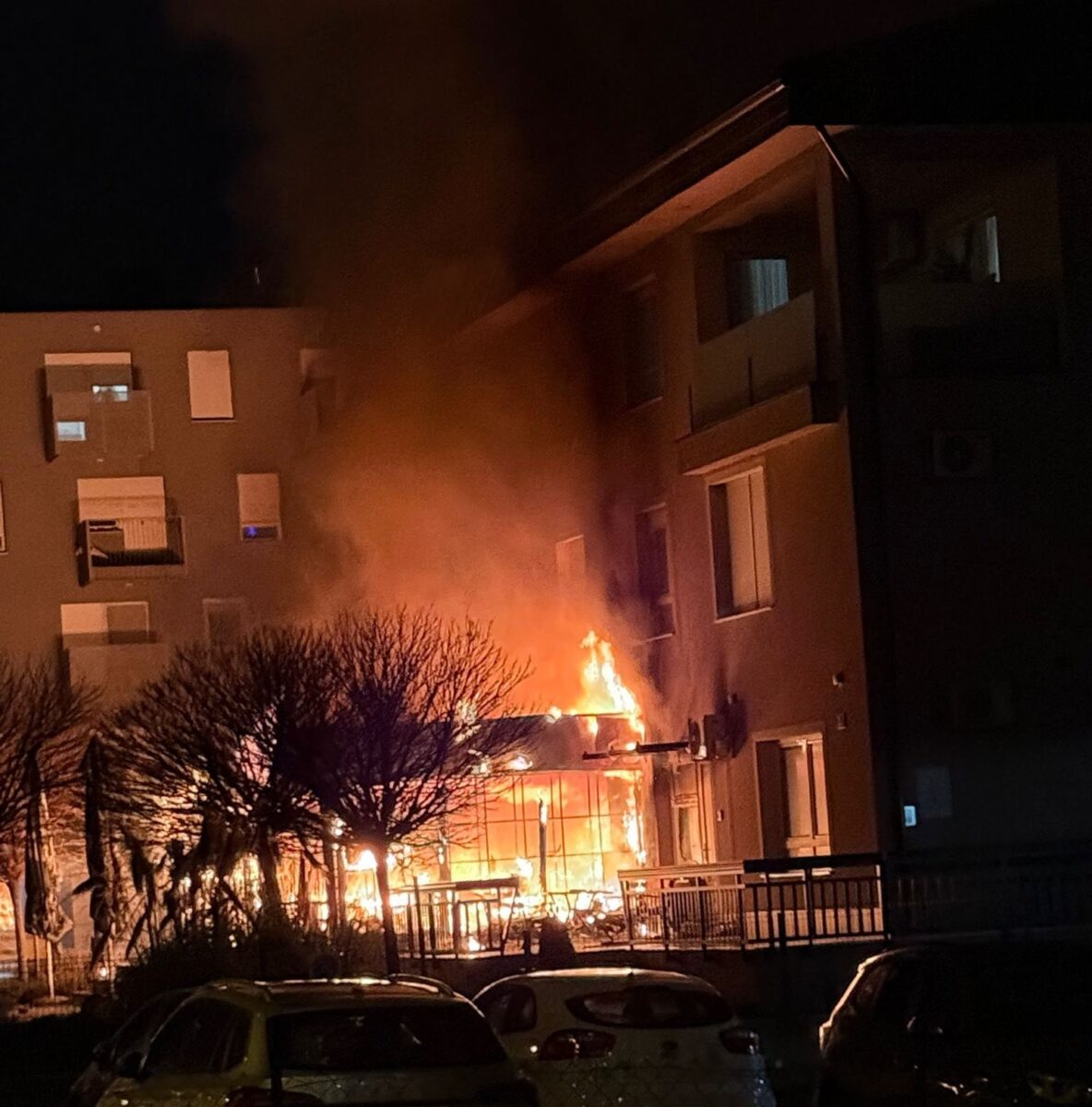 namjerno zapalili ugostiteljski objekt