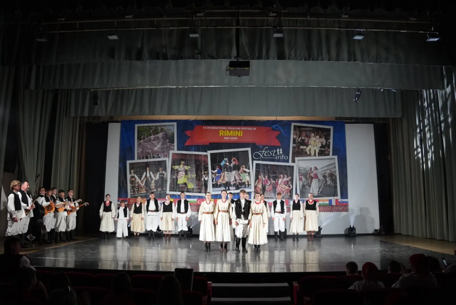 međunarodnom folklornom festivalu