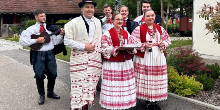 manifestacija Ivanje u Novom Čiču