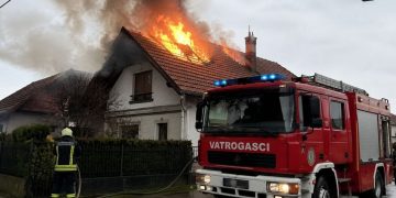 Radnik brenerom zapalio fasadu