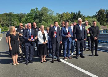 Polaganjem vijenaca u Pokupskom odana počast poginulim braniteljima