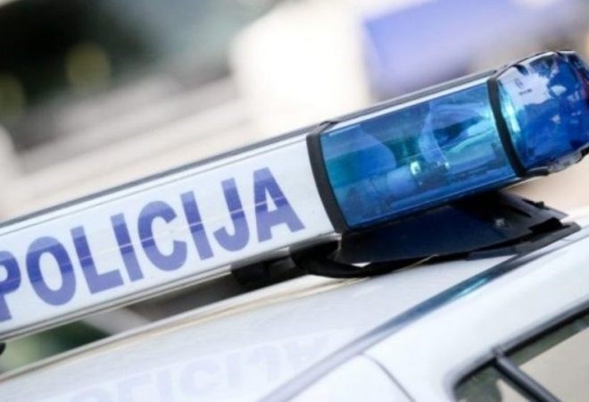 Pijan bez kacige pao s električnog romobila