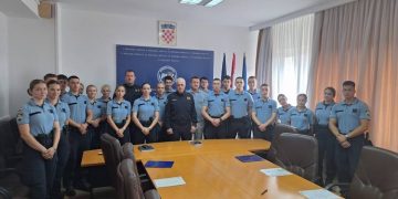 U Policijskoj upravi zagrebačkoj zaposlena 22 nova mlada policijska službenika