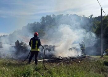 Kvar na električnom kuhalu izazvao požar