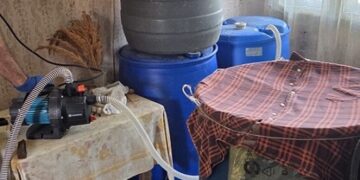 Carinici zaplijenili više od 2.300 litara domaće rakije