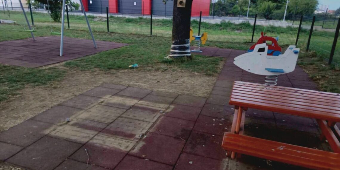 Ukraden stol iz novog dječjeg parkića