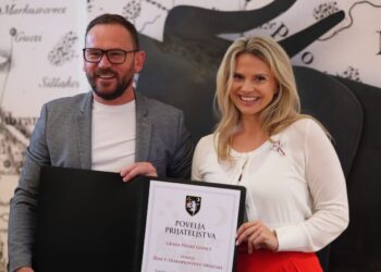 Prvi Zrakoplovni bal u Velikoj Gorici