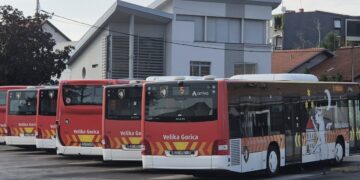 Parkiraju na autobusnom kolodvoru pa kasne autobusi