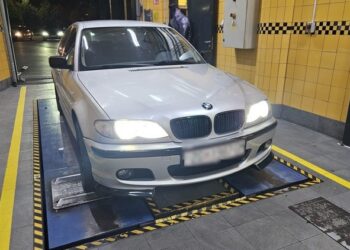 Okupili se ljubitelji automobila, a onda je stigla policija