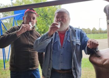 U Mraclinu se ponovno pali rakija