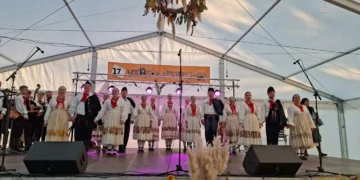 KUD Dučec gostovao u Slavoniji i nastupio na Voćinskoj kestenijadi