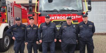 Stiglo specijalizirano vozilo za šumske požare